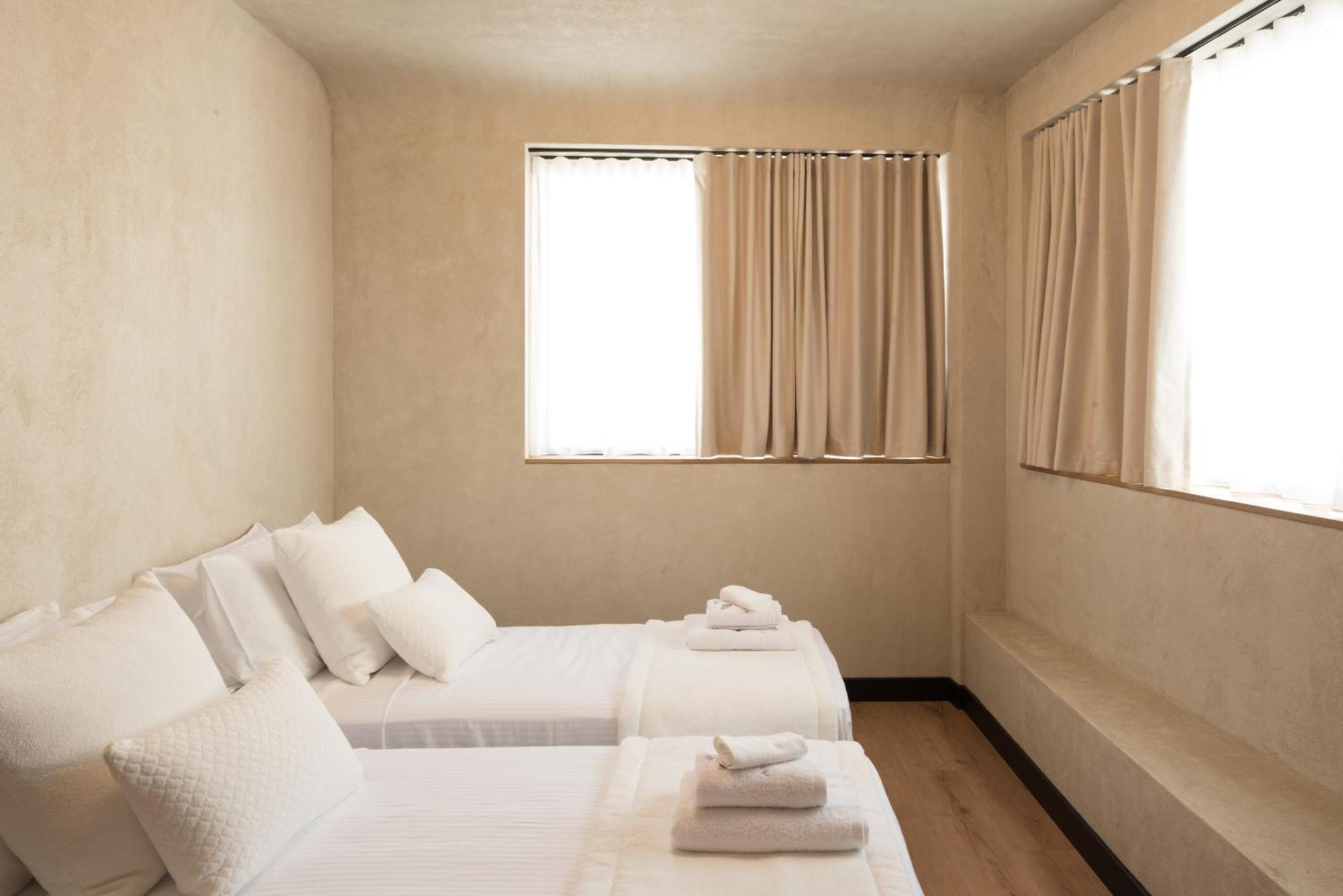 Athensowl Aparthotel Exterior photo